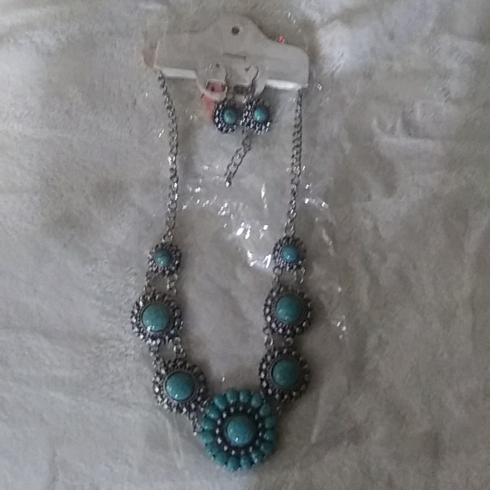 Woman's Jewelry